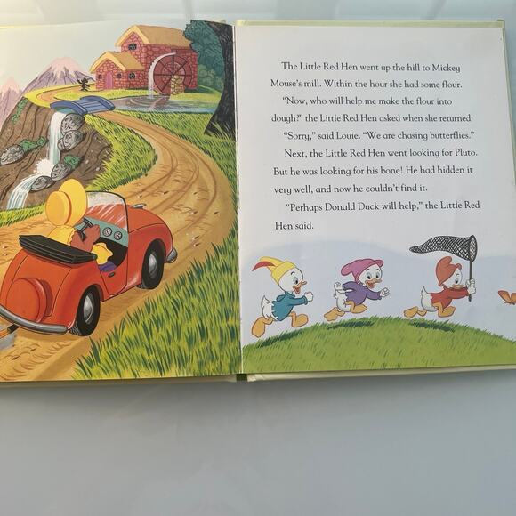 The little red hen a hard cover book by Disney - Picture 9 of 11